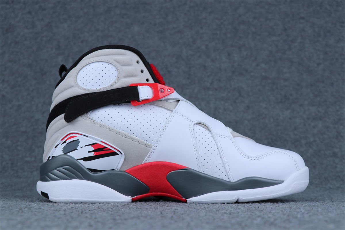 Air Jordan 8 Retro 'Bugs Bunny' 2013