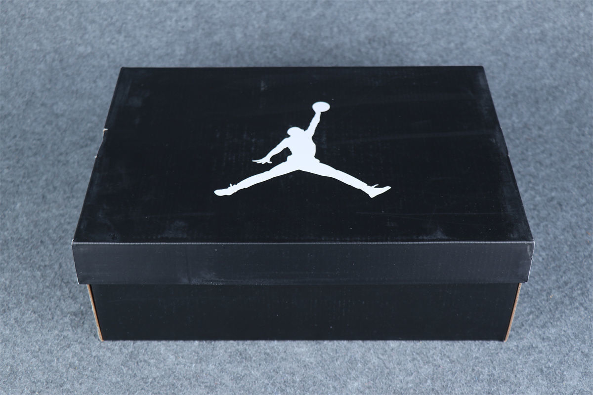 Air Jordan 8 Retro 'Bugs Bunny' 2013