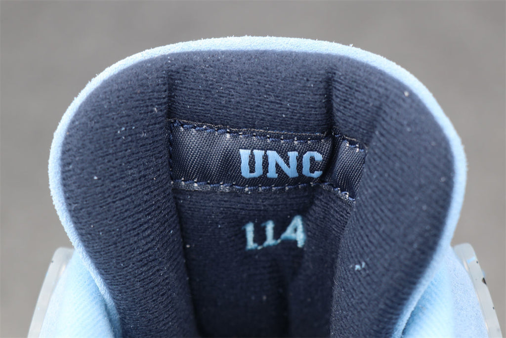 Air Jordan 4 Retro 'UNC Football' PE