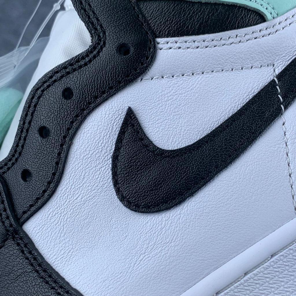 Air Jordan 1 Retro High OG NRG 'Igloo'