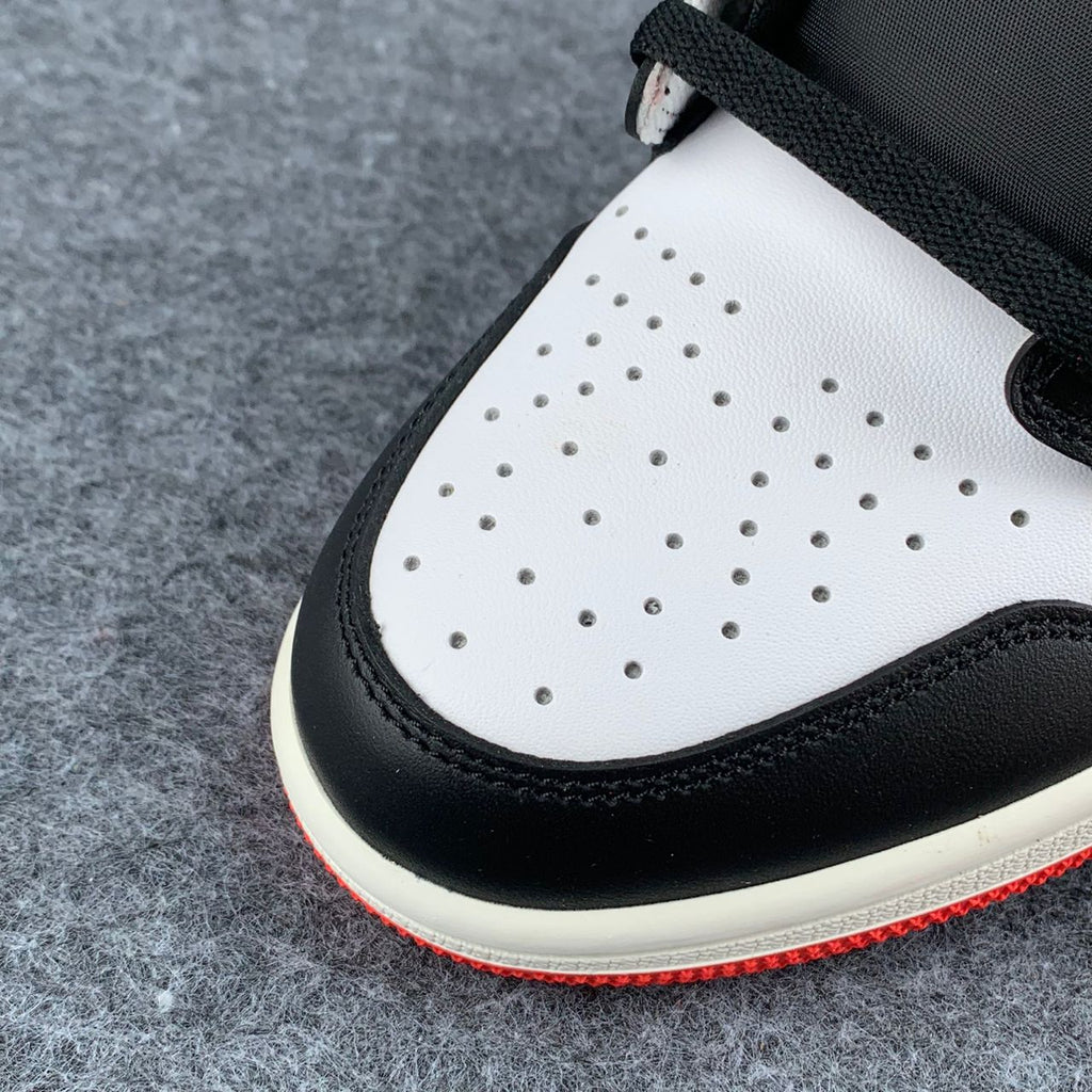 Air Jordan 1 Retro High OG 'Best Hand in the Game - Track Red'