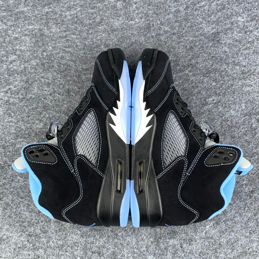 Air Jordan 5 Retro 'Black University Blue' 2026
