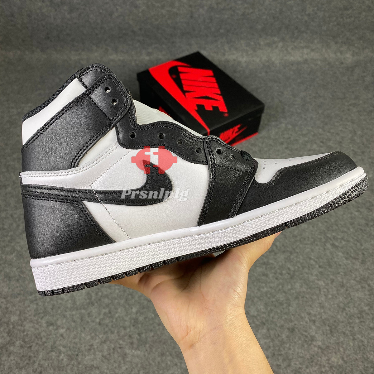 Air Jordan 1 Retro High OG 'Black/White' (2014)