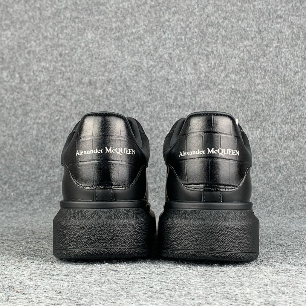 Alexander McQueen Oversized Sneaker ‘Triple Black’