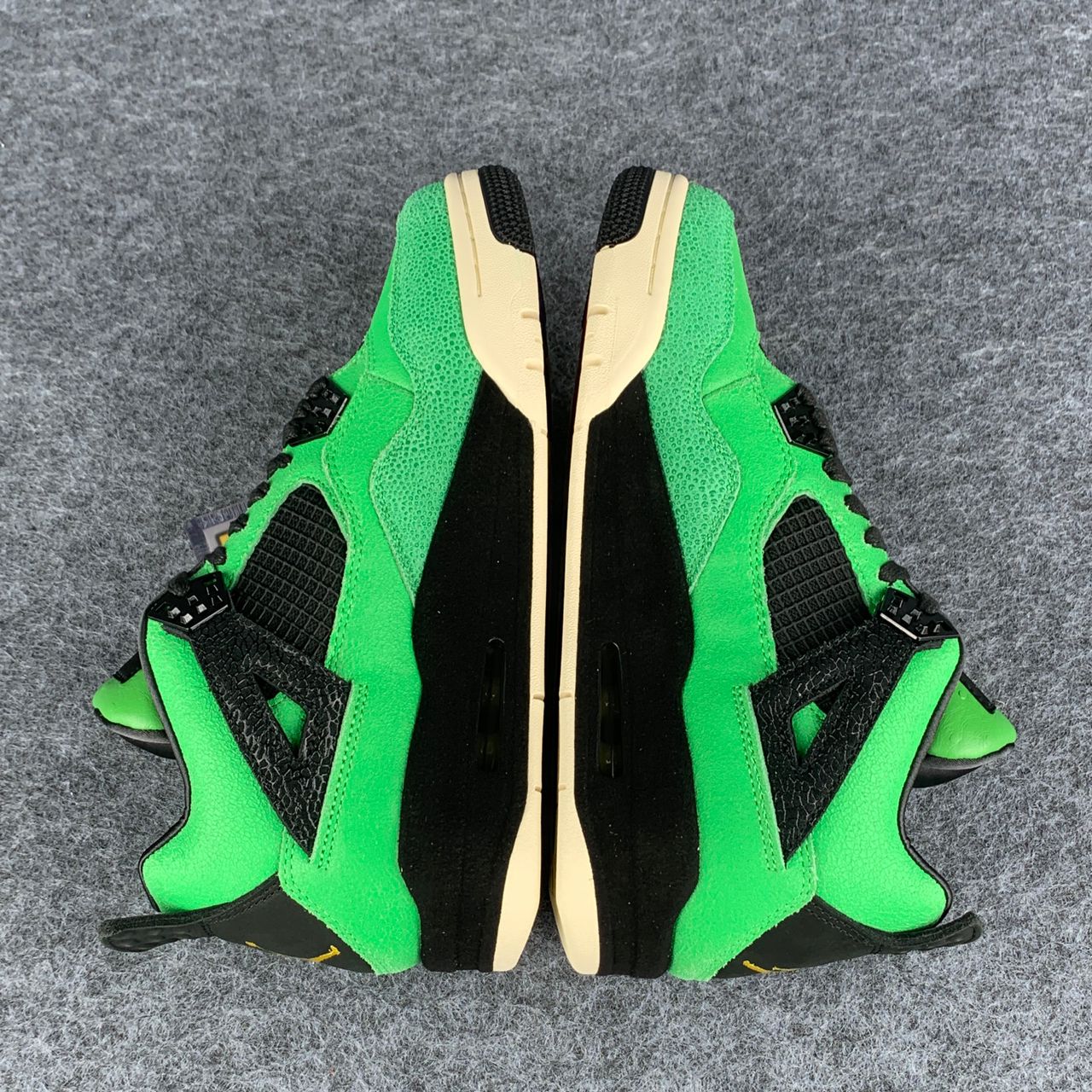Air Jordan 4 Retro 'Manila' Sample