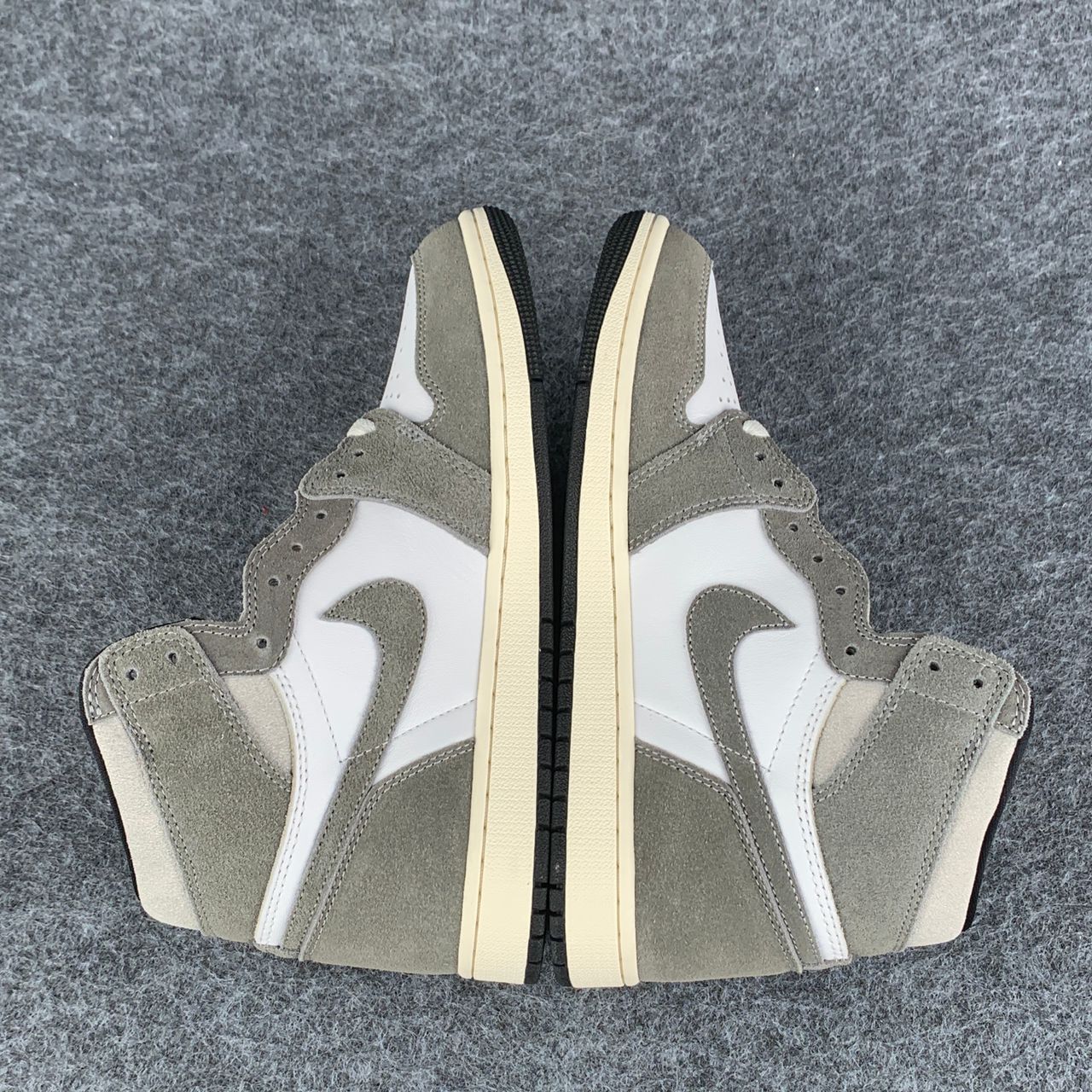 Air Jordan 1 Retro High OG 'Washed Black'