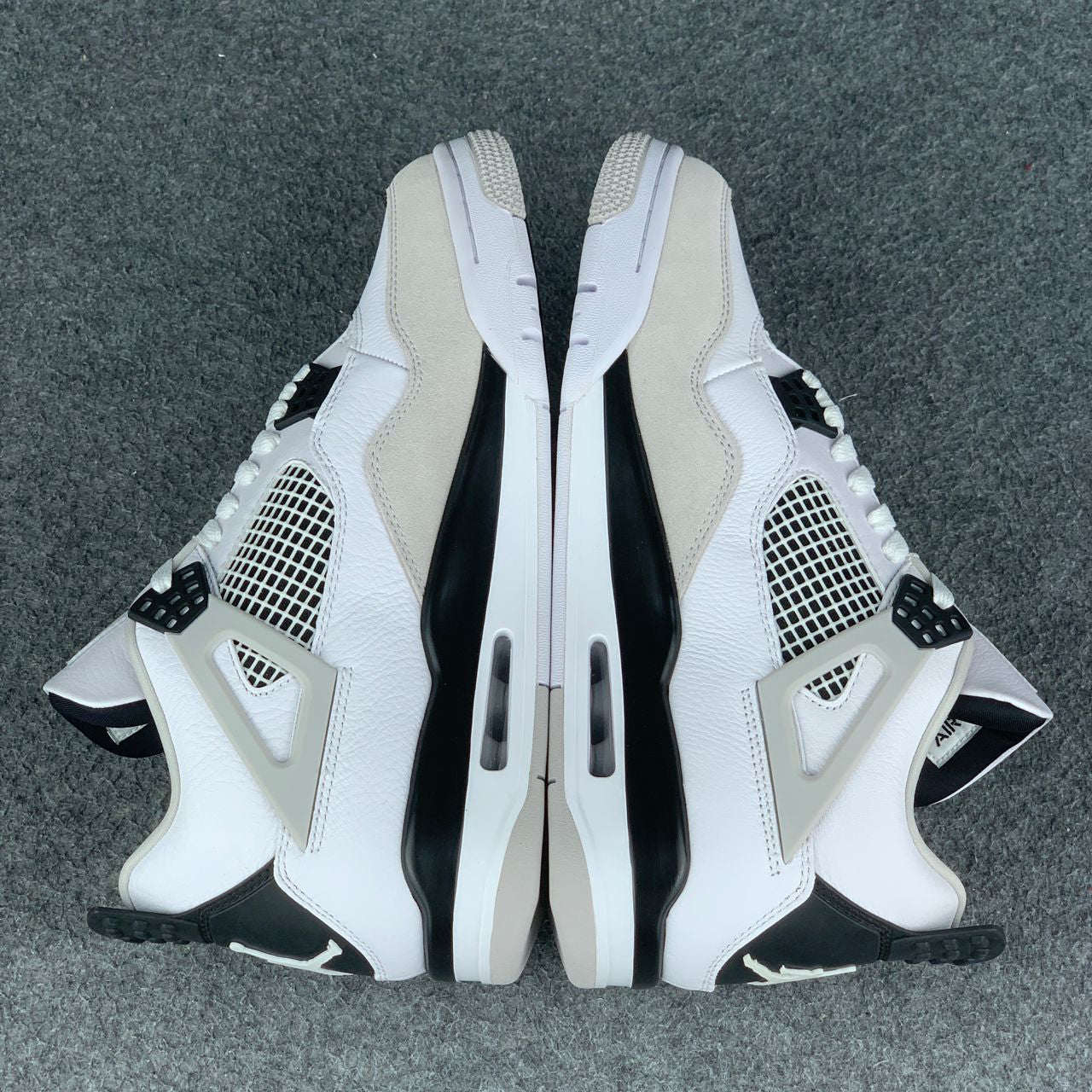 Air Jordan 4 Retro 'Military Black'