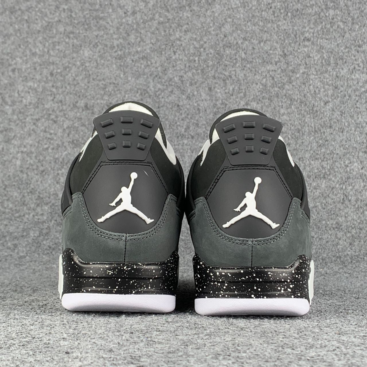 Air Jordan 4 Retro 'Fear' 2024