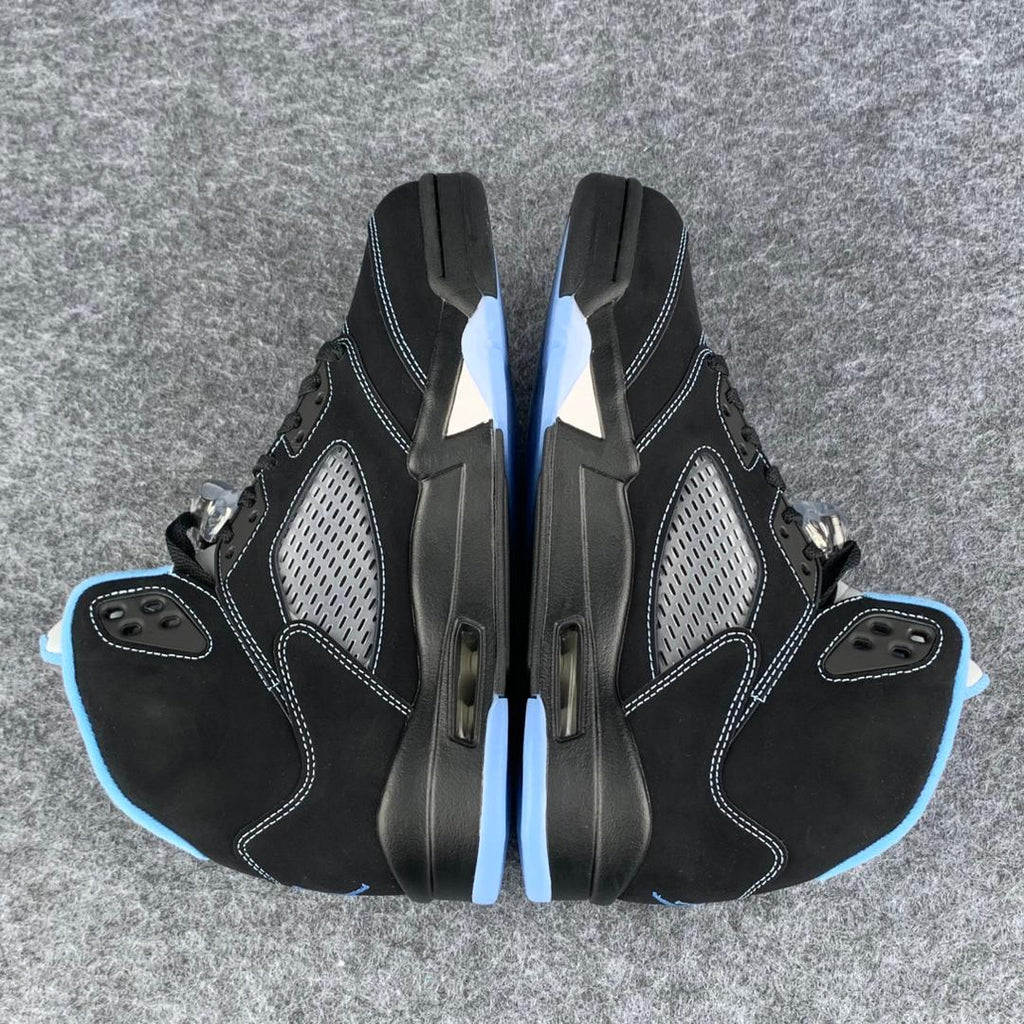 Air Jordan 5 Retro 'Black University Blue' 2026