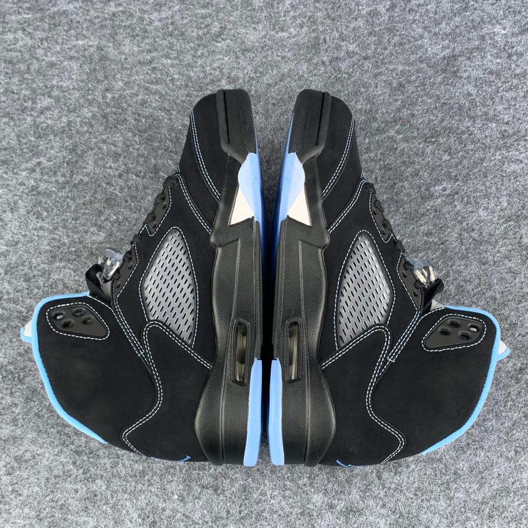 Air Jordan 5 Retro 'Black University Blue' 2026