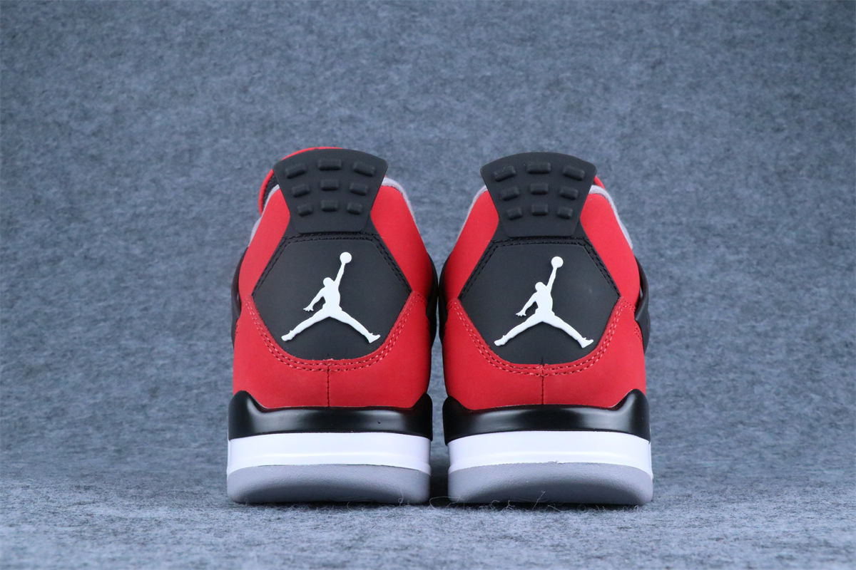 Air Jordan 4 Retro 'Toro Bravo' 2026