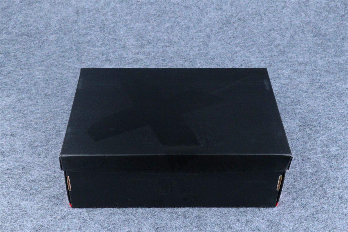 Air Jordan 1 Retro Low OG 'Banned' 2026