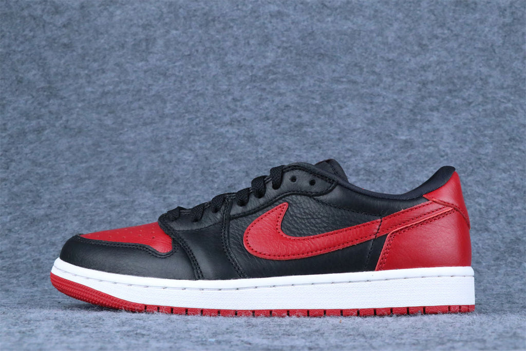 Air Jordan 1 Retro Low OG 'Banned' 2026