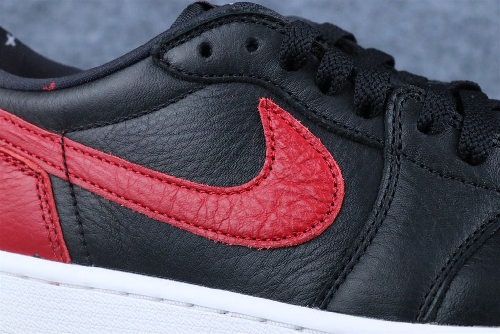 Air Jordan 1 Retro Low OG 'Banned' 2026