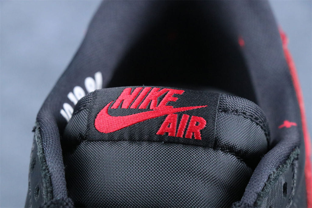 Air Jordan 1 Retro Low OG 'Banned' 2026