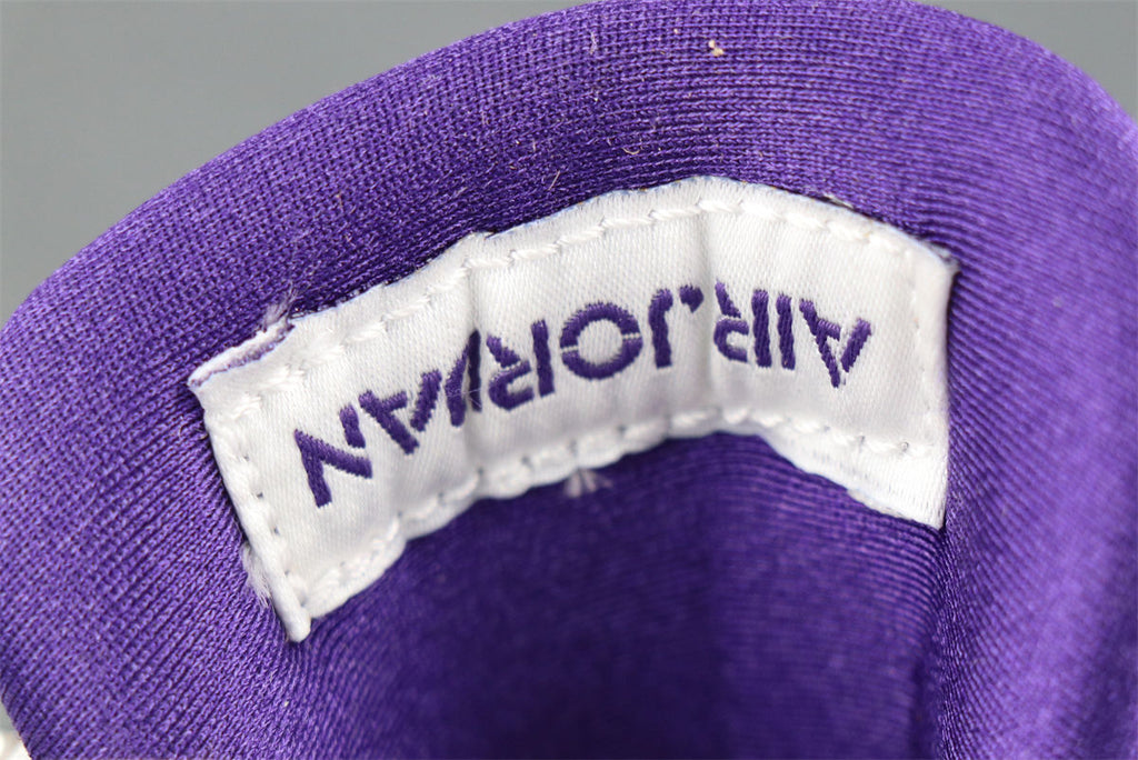 Air Jordan 4 Retro 'Purple Metallic'