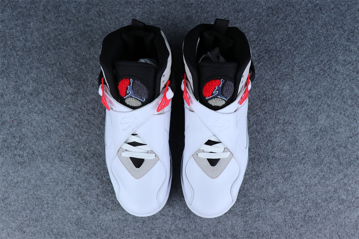 Air Jordan 8 Retro 'Bugs Bunny' 2013